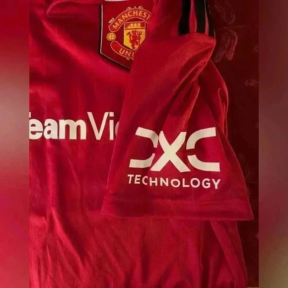 YOUTH XL Adidas Manchester United Home Replica Jersey - Picture 3 of 5